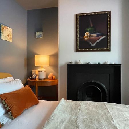 Stylish 2-Bedroom Townhouse Next To Brighton Station Exterior photo