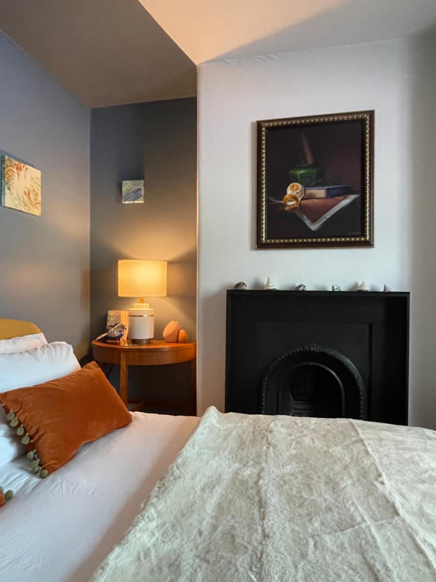 Stylish 2-Bedroom Townhouse Next To Brighton Station Exterior photo
